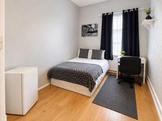 Spacious Stoke Newington Room – All Bills Included Main Photo