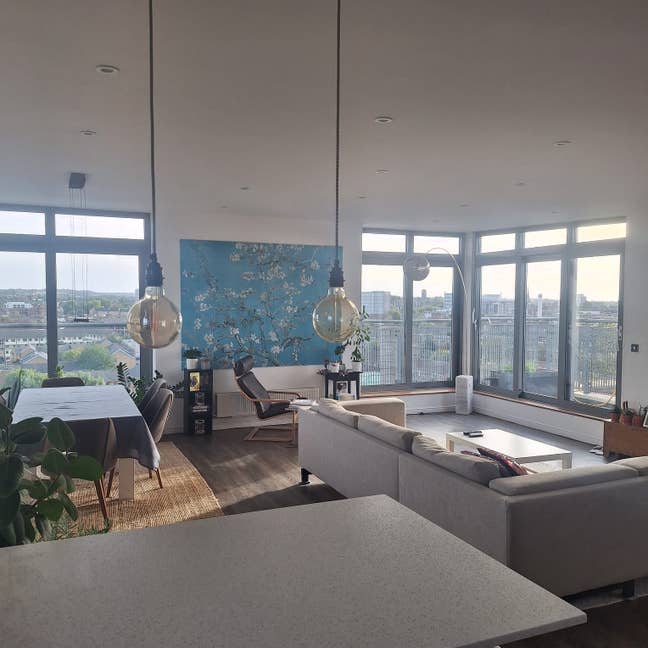 En-suite in penthouse with amazing view Main Photo