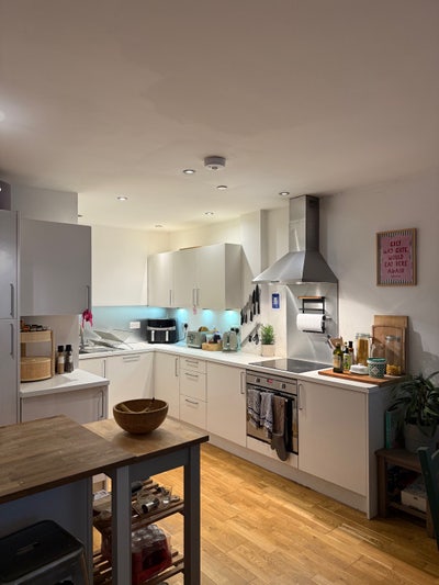 ✨Room available in a gorg 3-bed flat in Clifton✨ Main Photo