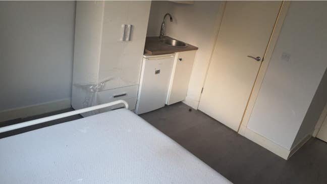 Studio Room Available –Foxholt Gardens, NW10 Main Photo
