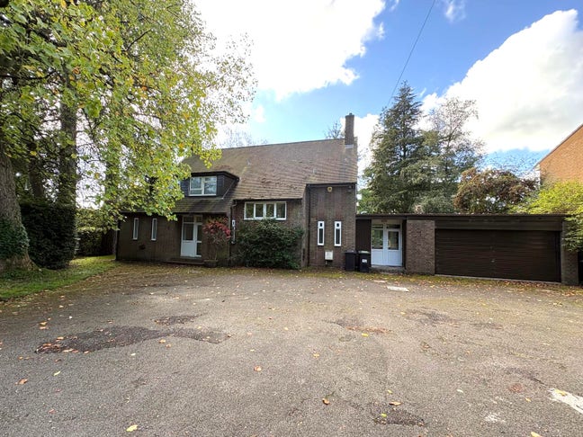 Spacious 5 bed house in Rednall for &pound;1100 PCM Main Photo