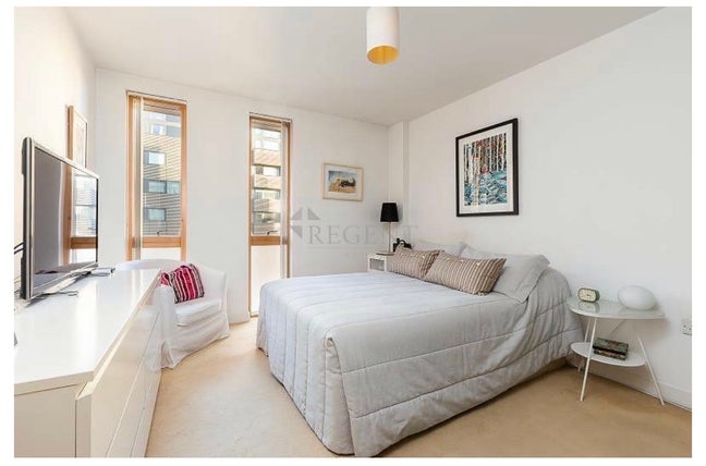 Double Bedroom in 2B1B Zone 1/2 E&C Main Photo