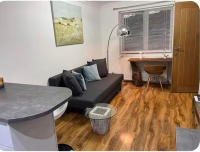 Split level one bedroom apartment Main Photo