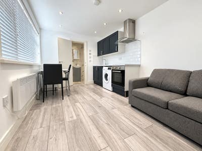 Modern Studio in Chelmsford all bills included Main Photo