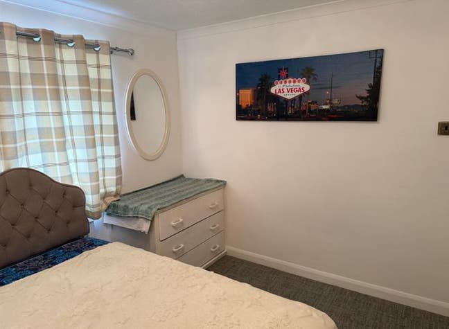Lovely Rooms (Single/Double) in Safe house Main Photo