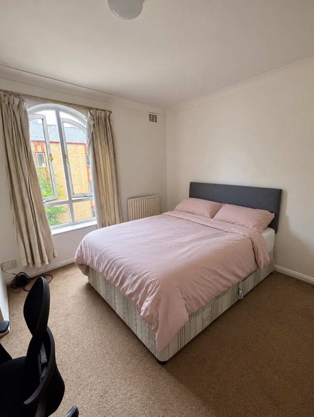  Double Room Available – Wapping  Main Photo