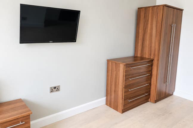 Double Room in Roehampton | Couples Welcome | &pound;780 Main Photo