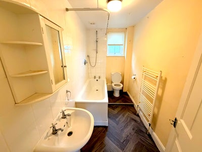 Spacious 1 or 2 bedroom Flat in Carshalton   Main Photo