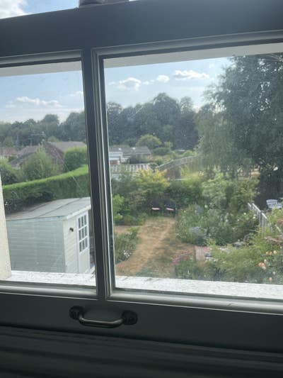 Large furnished single room with double bed Main Photo
