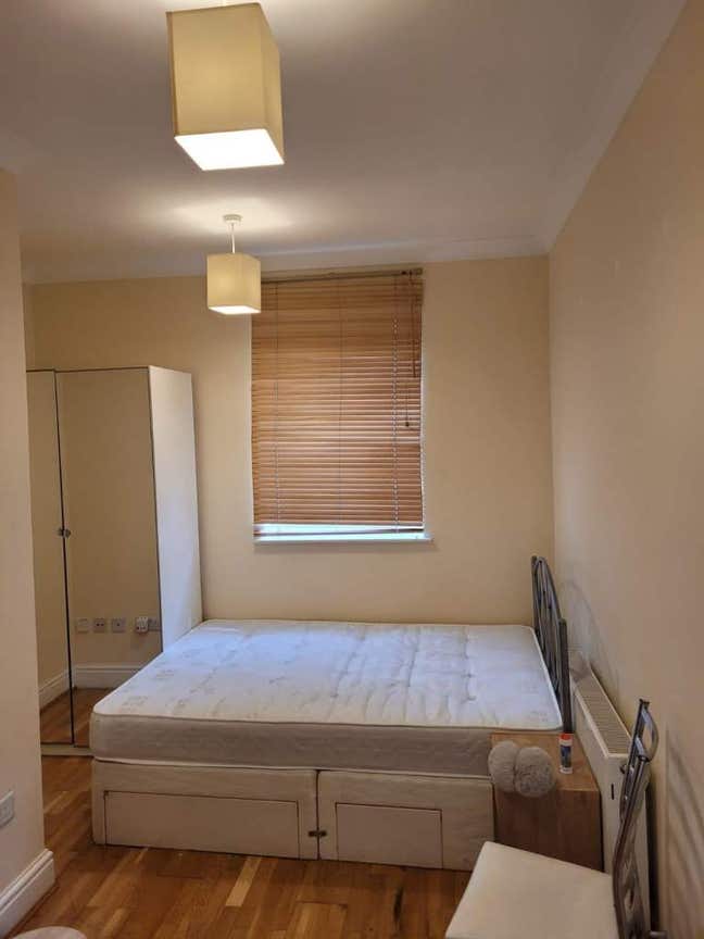 Fully Furnished 2-Bedroom Ground Floor Flat – M5 Main Photo