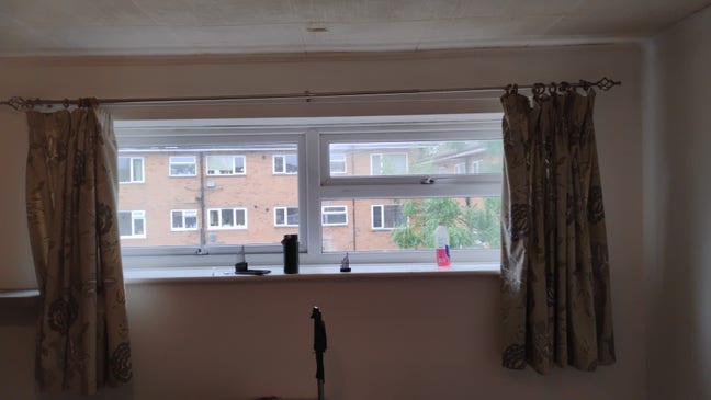 Room for rent Main Photo