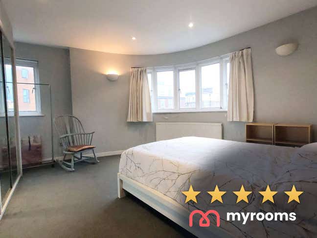 Stylish Room in the Heart of Chelsea – King’s Road Main Photo