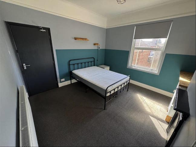 Spacious Room Available for Single Occupancy  Main Photo
