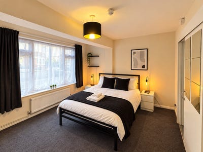 Ensuite Rooms Avilable-No Deposit- Luton Avenue  Main Photo