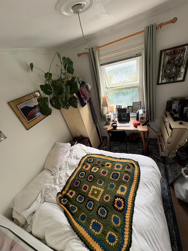 Spare room in N4  Main Photo