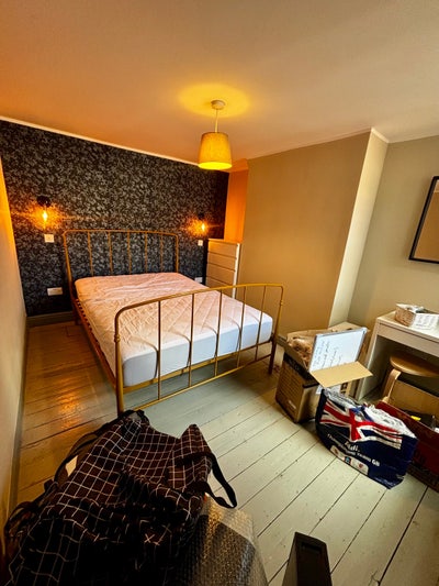 Double Room for Let  Main Photo