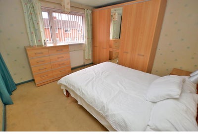 Double bedroom to rent in Wigston Main Photo