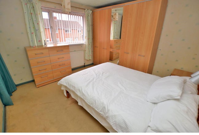 Double bedroom to rent in Wigston Main Photo