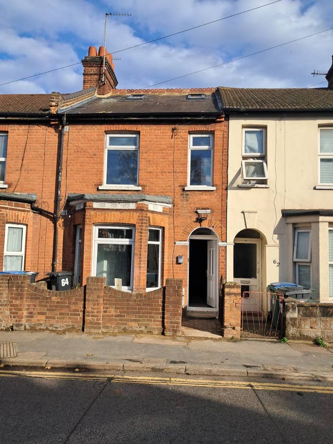 Spacious Studio Rooms – Cassio Road, Watford WD18 Main Photo