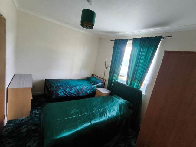 Double Room available – AB16 7YJ Main Photo