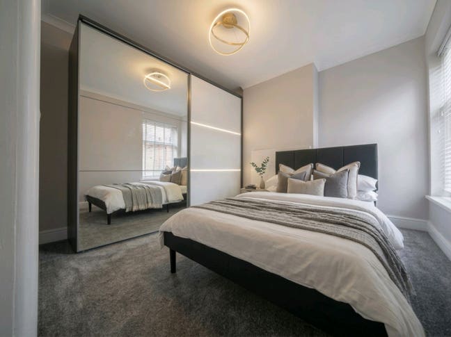Refurbished House Share, Bills inc, Free Parking Main Photo
