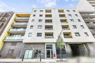 Large Double Room In Zone 2 - Super Chill Vibe Main Photo
