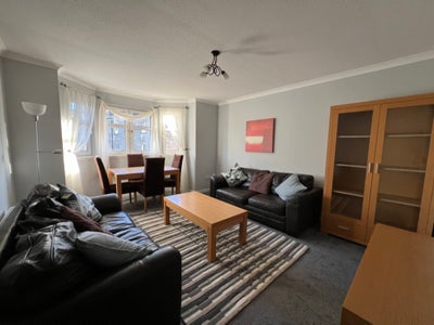 Large HMO flat with three double bedrooms in Dalry Main Photo