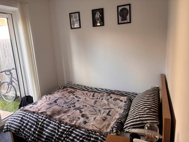 Double bed room to rent in Stoke Gifford Main Photo