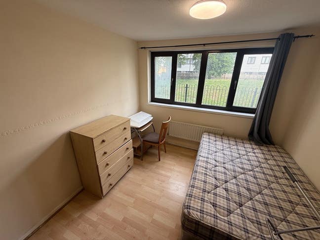 Room in a Shared Flat, Isleworth, TW7 Main Photo