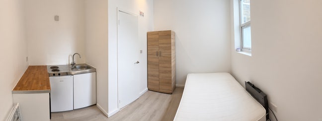 Modern Studio in Leyton Open to Couples Main Photo
