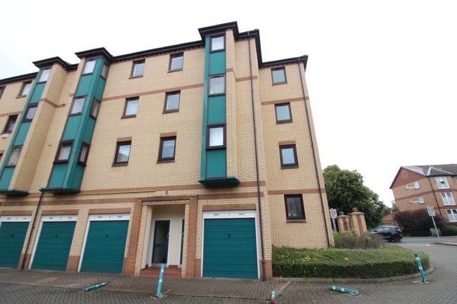 Looking for a Flatmate 🏡  Main Photo