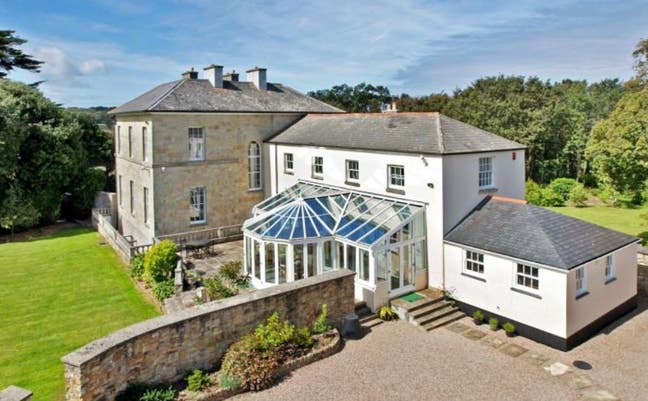 Cohousing Community on 7 acres of land & woodland Main Photo