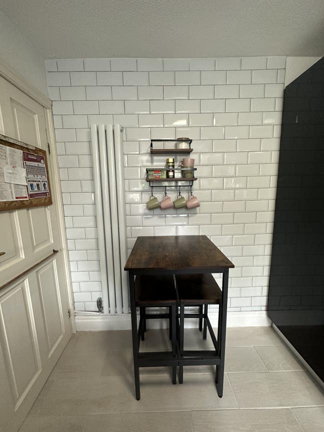 Well kept modern house  Main Photo