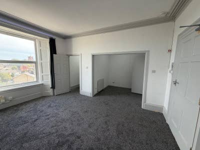 Well presented Studio Flat Main Photo