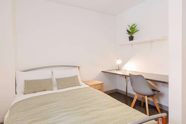 Furnished 2–7-bedroom flatshares bills included Main Photo