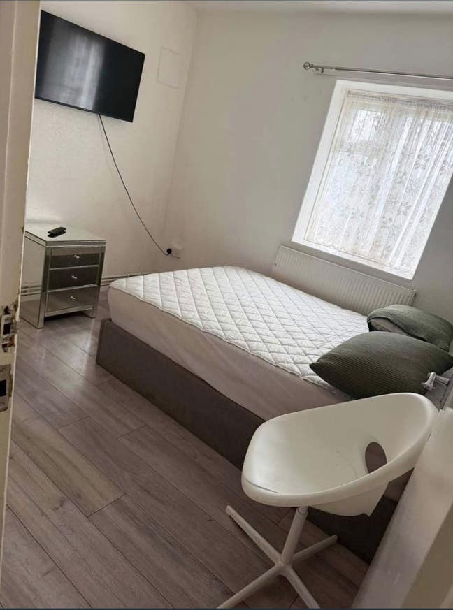 Two Double Rooms Are Available Main Photo