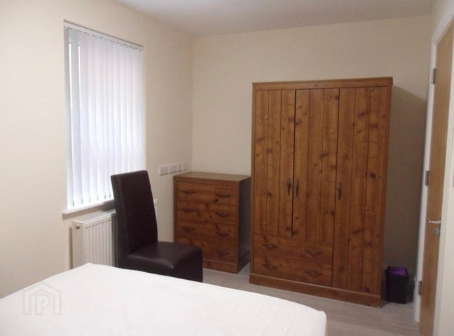 Modern Double Room - Furnished - BT7 - &pound;550 Pcm  Main Photo