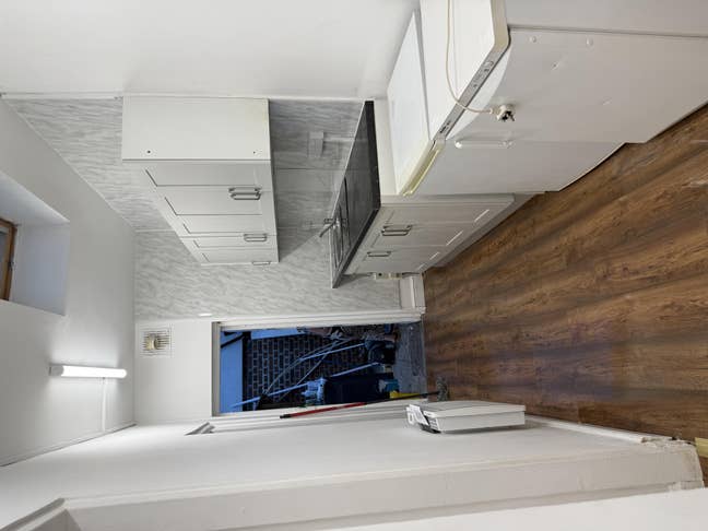 1 bef flat with garden to rent. Main Photo