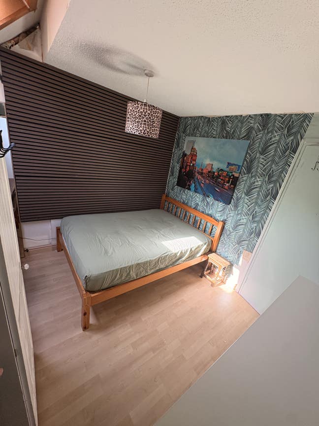 Double room in detached house  Main Photo