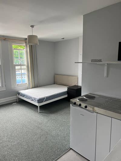 Single occupancy Room with Kitchenette Main Photo
