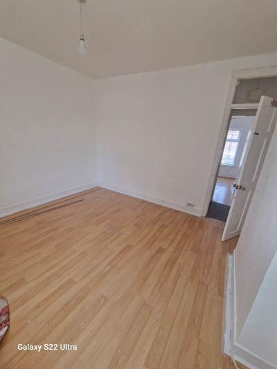 3-Bedroom House to Rent – LU4 8Aq Main Photo