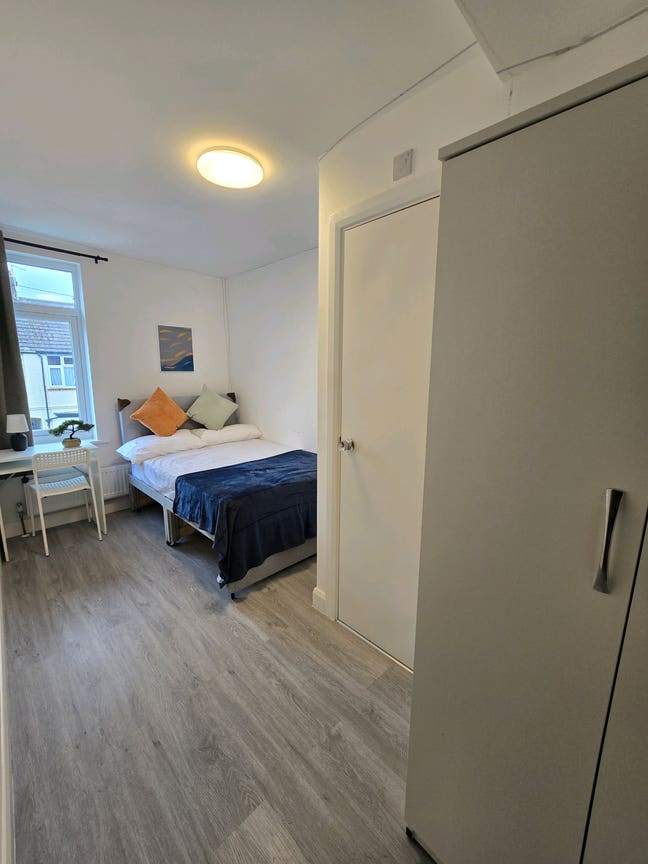 Double En-Suite – No Deposit, All Bills Included Main Photo