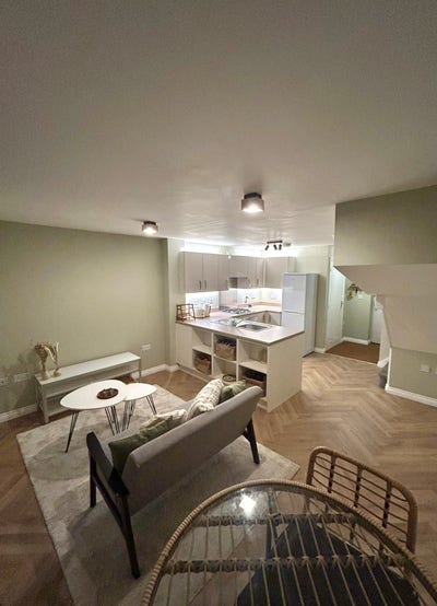 Newly Renovated Room in a Private House! Main Photo