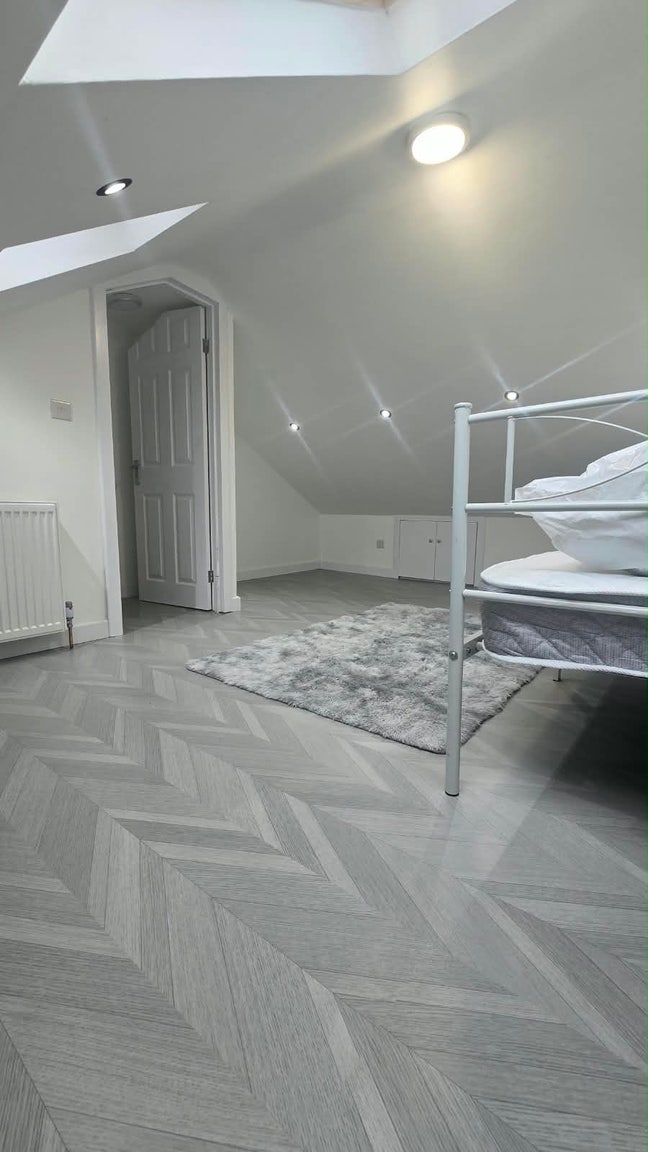 Spacious double Room London,rent plumstead  SE18  Main Photo