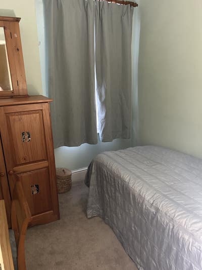 Nice cosy single room to share in a house  Main Photo
