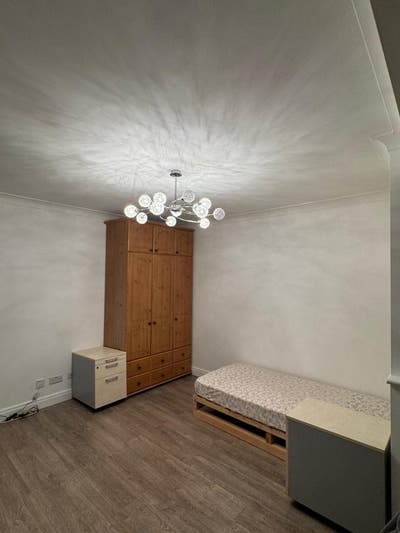 One Bed Space available at HA7 4QP Main Photo