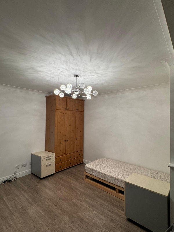 One Bed Space available at HA7 4QP Main Photo