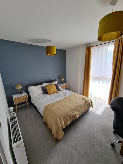 Double room, own bathroom, parking & all bills  Main Photo