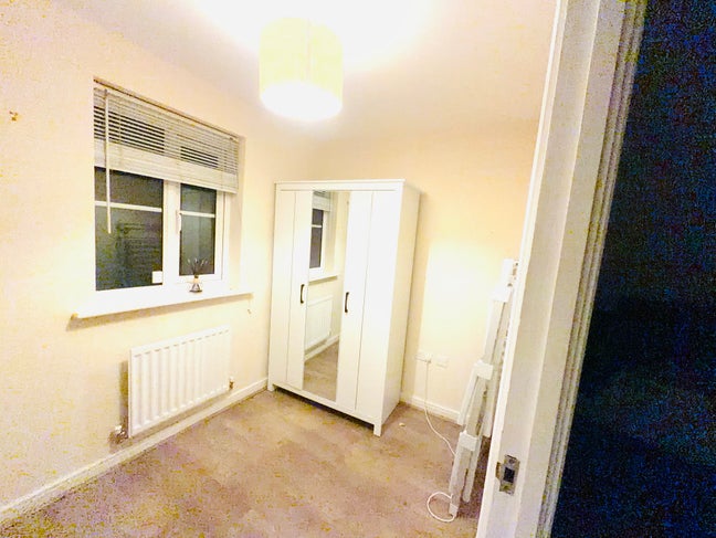 Rooms to rent  Main Photo