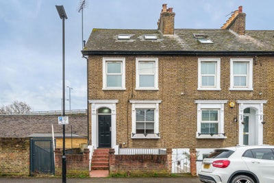 Modern Studio Flat in Brentford  Main Photo